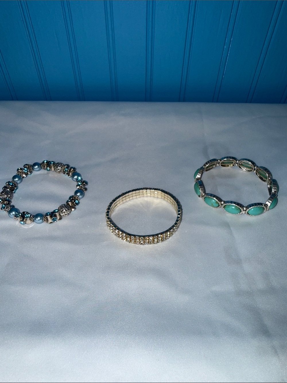 Set of 3 Stretch Bracelets in Silver
